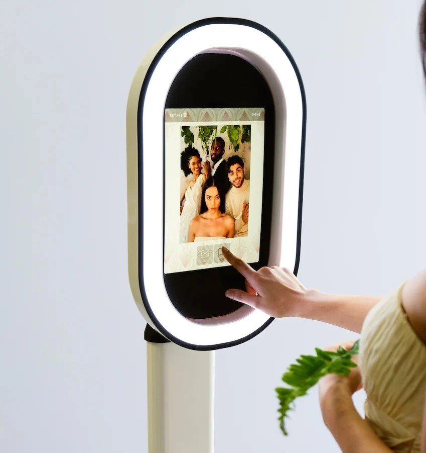 Digital photo booth pick up